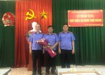 Chi bộ VKSND huyện Bảo Lạc trao tặng Huy hiệu 30 năm tuổi Đảng