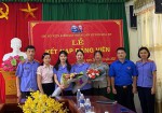 Chi bộ Viện KSND huyện Hòa An kết nạp đảng viên mới