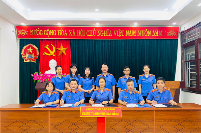 Chi đoàn VKSND tỉnh sinh hoạt chuyên đề " Kỷ niệm 134 năm ngày sinh của Chủ tịch Hồ Chí Minh"