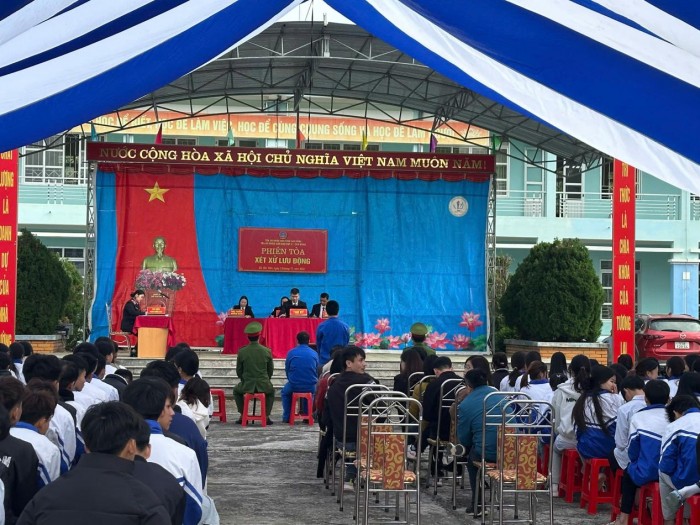 VKSND khu vực 1 tham gia xét xử lưu động tại xã Hòa An, tỉnh Cao Bằng