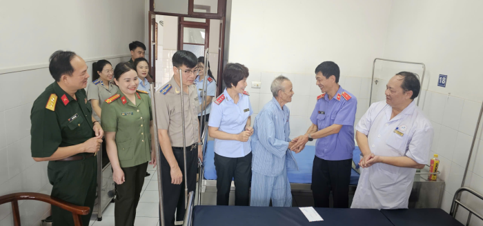 VKSND tỉnh Cao Bằng tham gia hoạt động thiện nguyện  tại Bệnh viện Đa khoa tỉnh