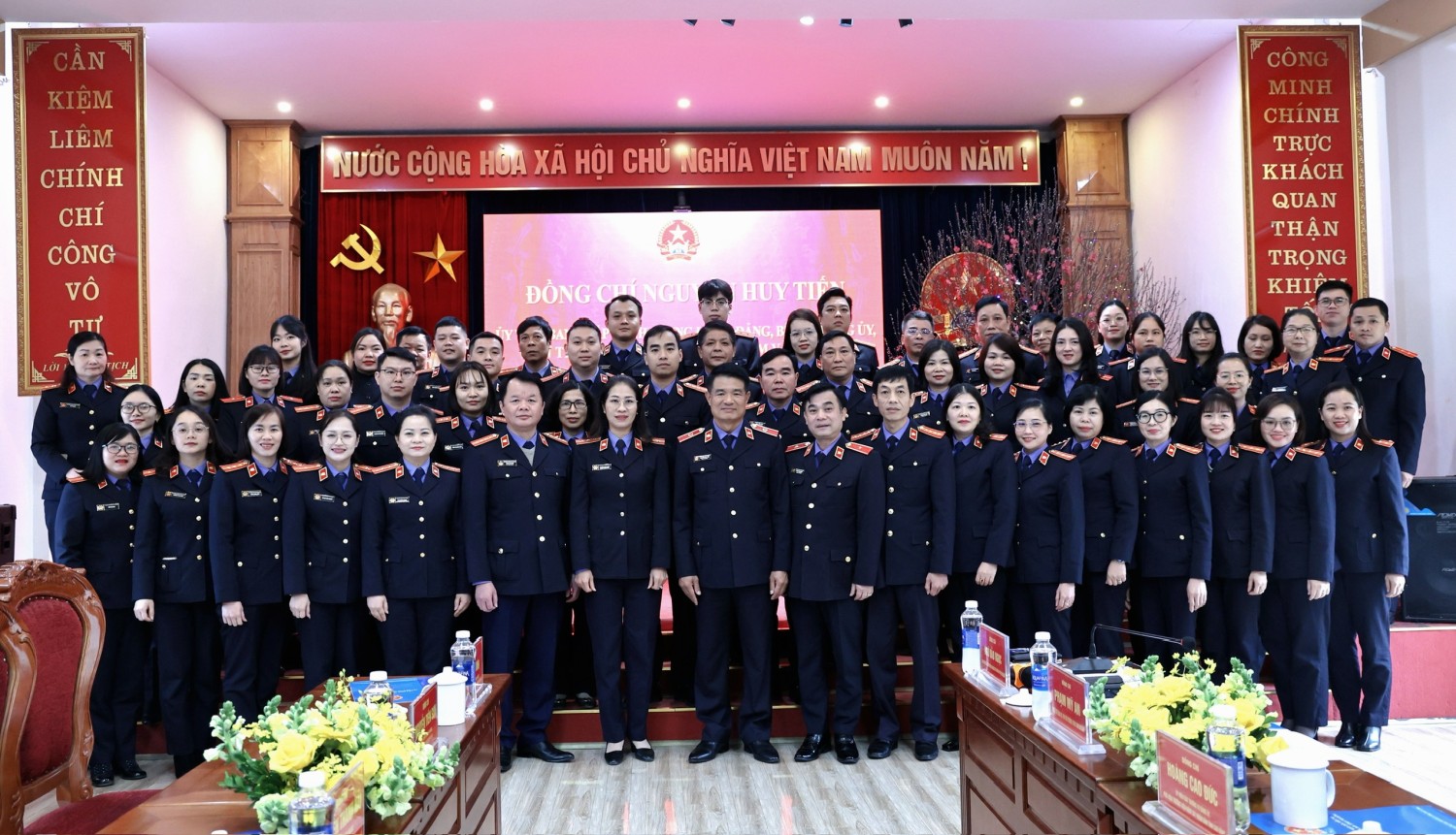 Đồng chí Nguyễn Huy Tiến, Ủy viên Trung ương Đảng, Bí thư...